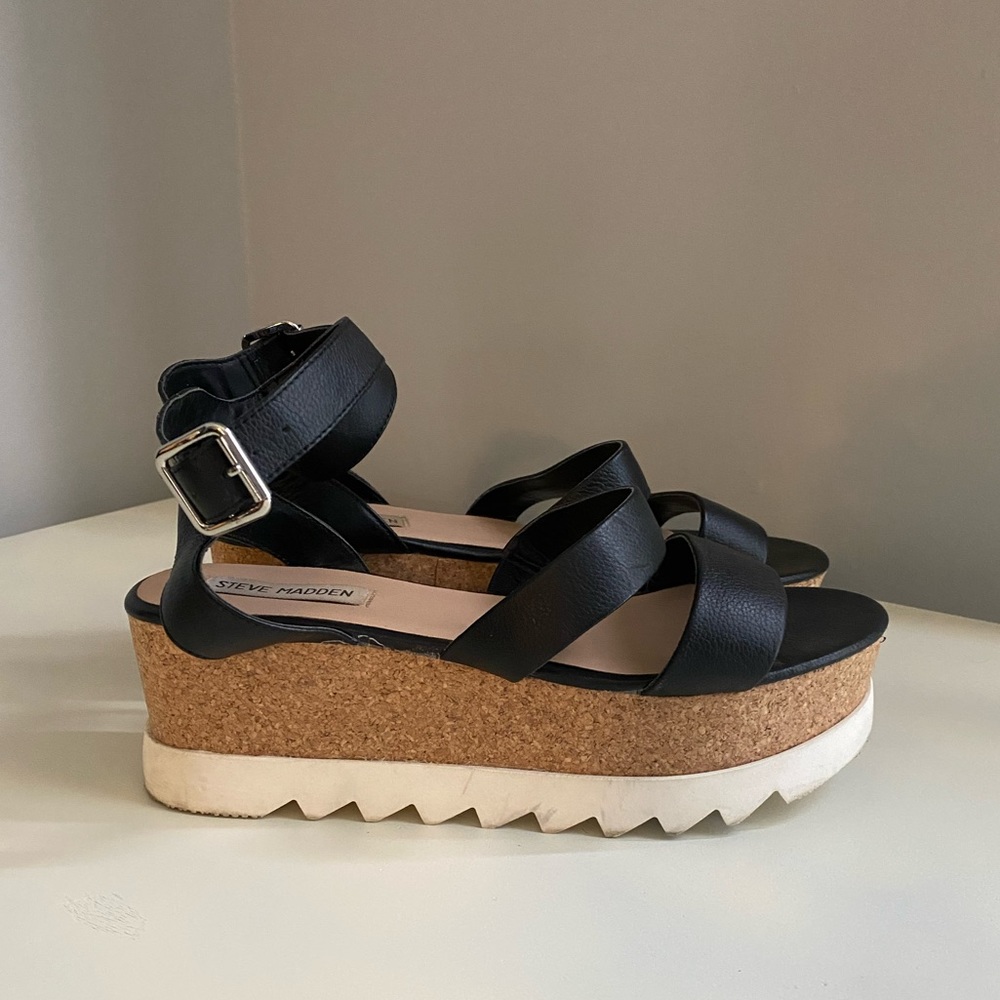 Steve Madden platform sandals